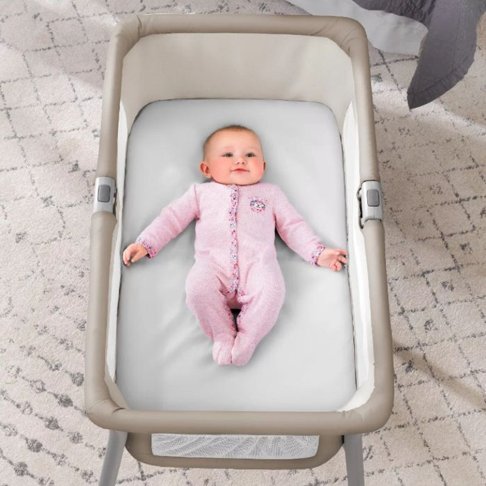 LullaGo Portable Bassinet Nestled Canada s Nursery Baby Furniture Store Nestled by Snuggle Bugz